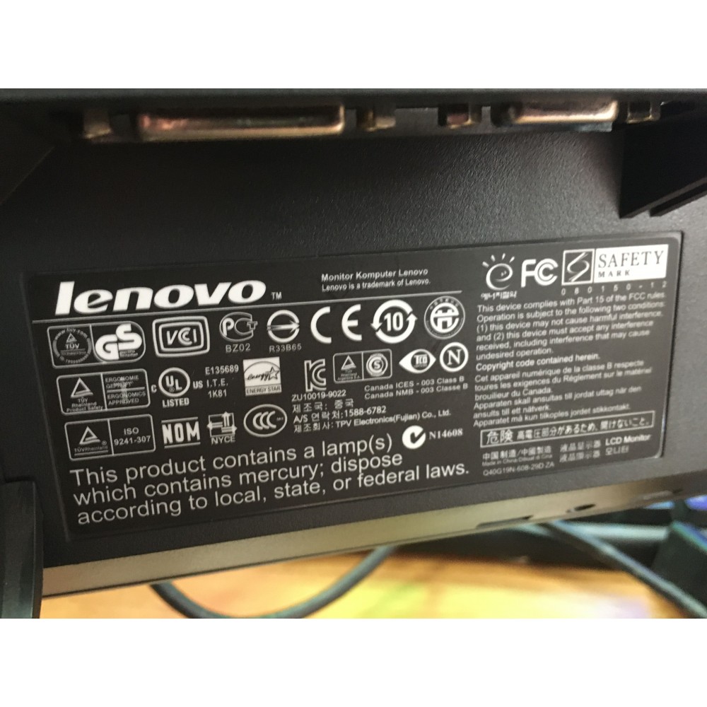 19" Монитор Lenovo L197W, 1440x900, TN